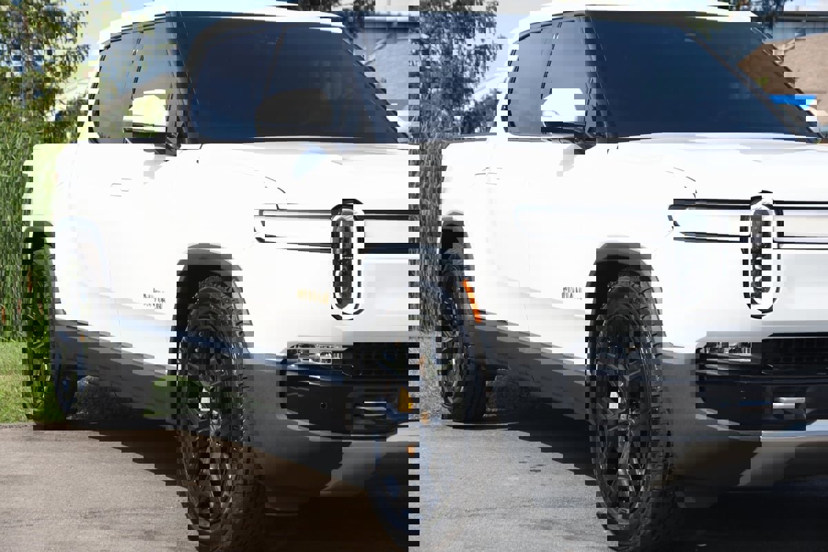 Used 2022 Rivian R1T Adventure image 53