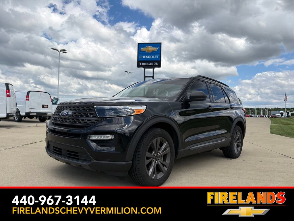 Used 2021 Ford Explorer XLT w/ Equipment Group 202A AWD/4WD image 1