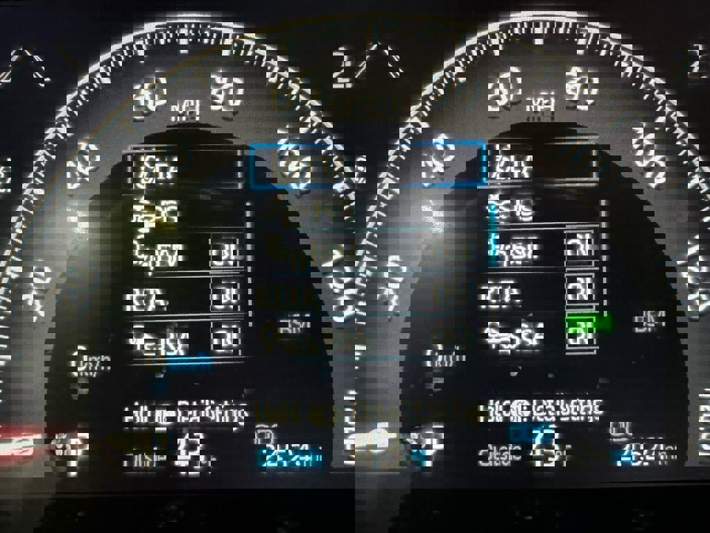 Used 2025 Toyota RAV4 XLE image 24