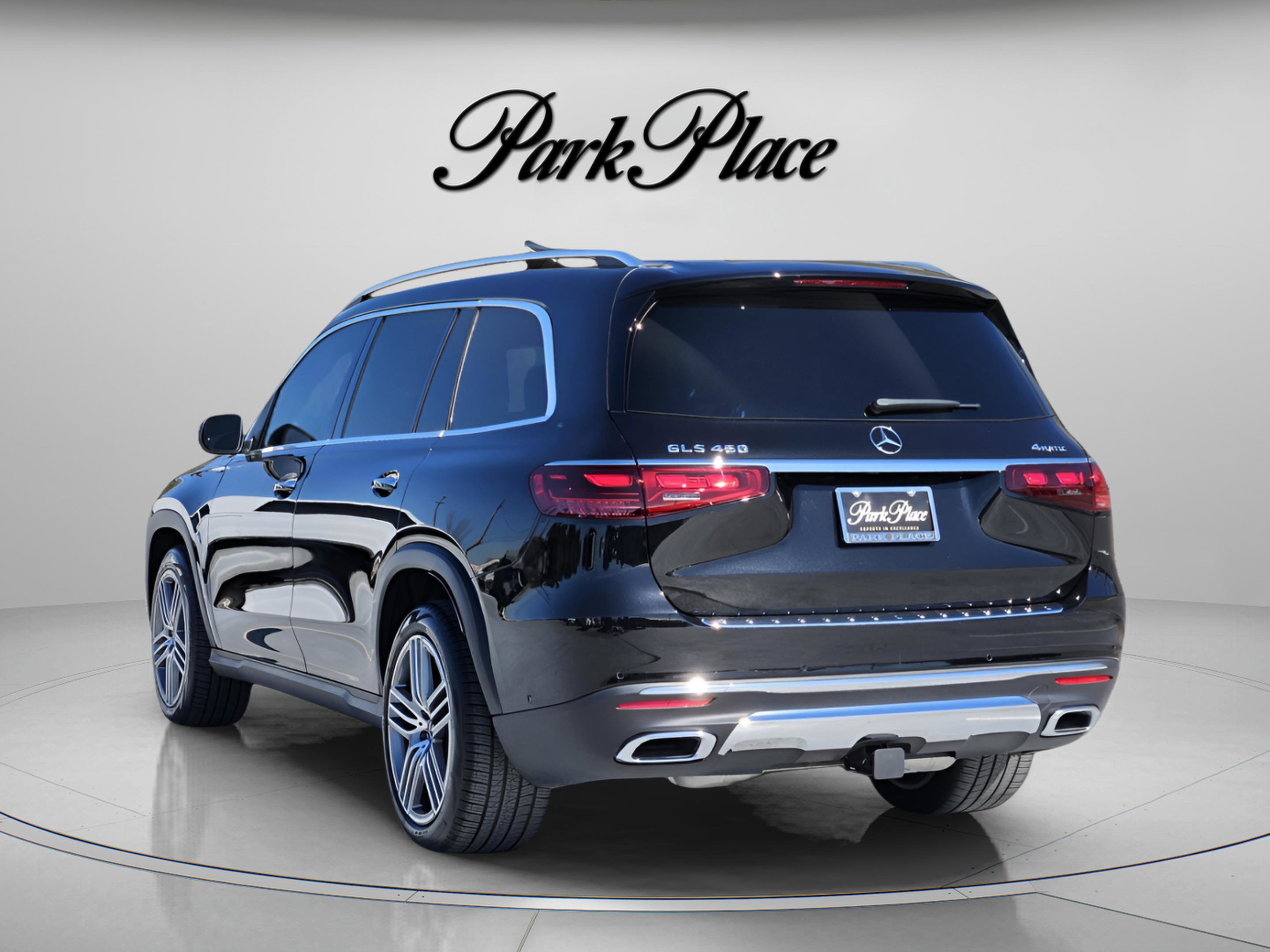 Certified 2025 Mercedes-Benz GLS 450 4MATIC image 3