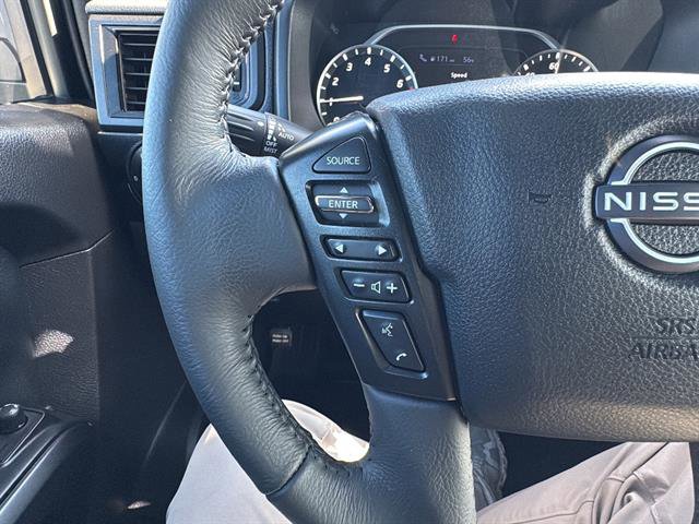 Used 2024 Nissan Titan SV image 16
