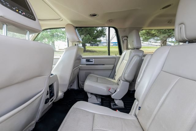 Used 2014 Ford Expedition EL Limited w/ Equipment Group 301A AWD/4WD image 17