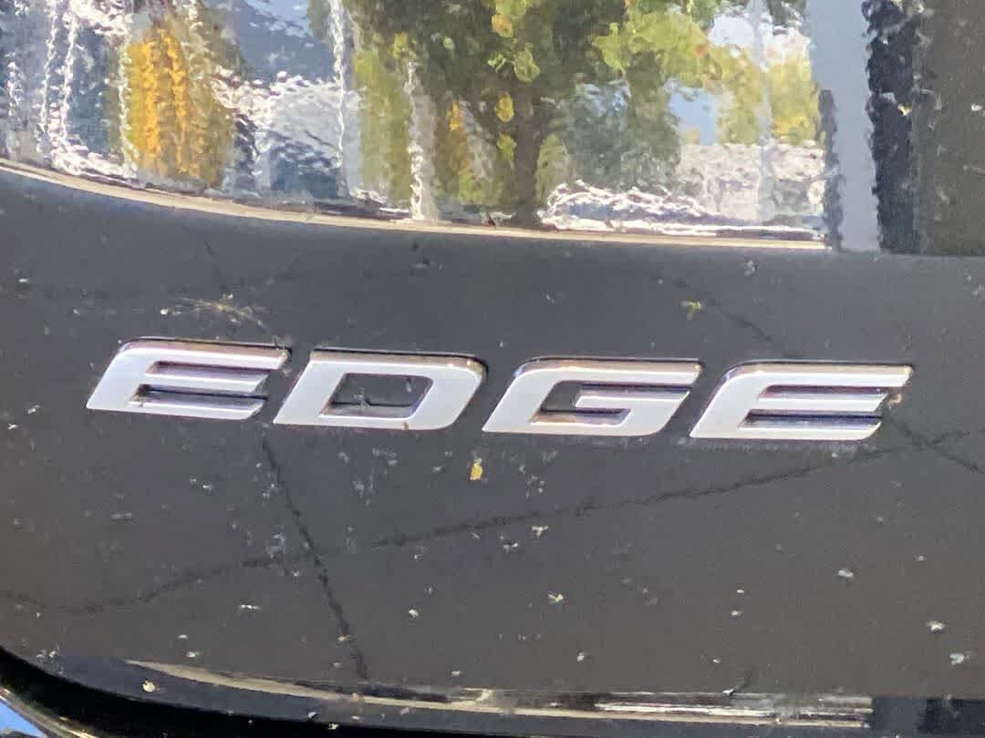 Used 2020 Ford Edge SE AWD/4WD image 11
