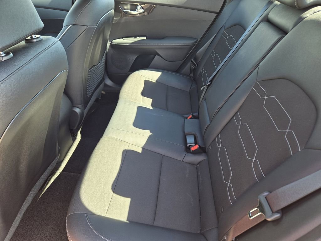 Used 2024 Kia Forte GT-Line image 35