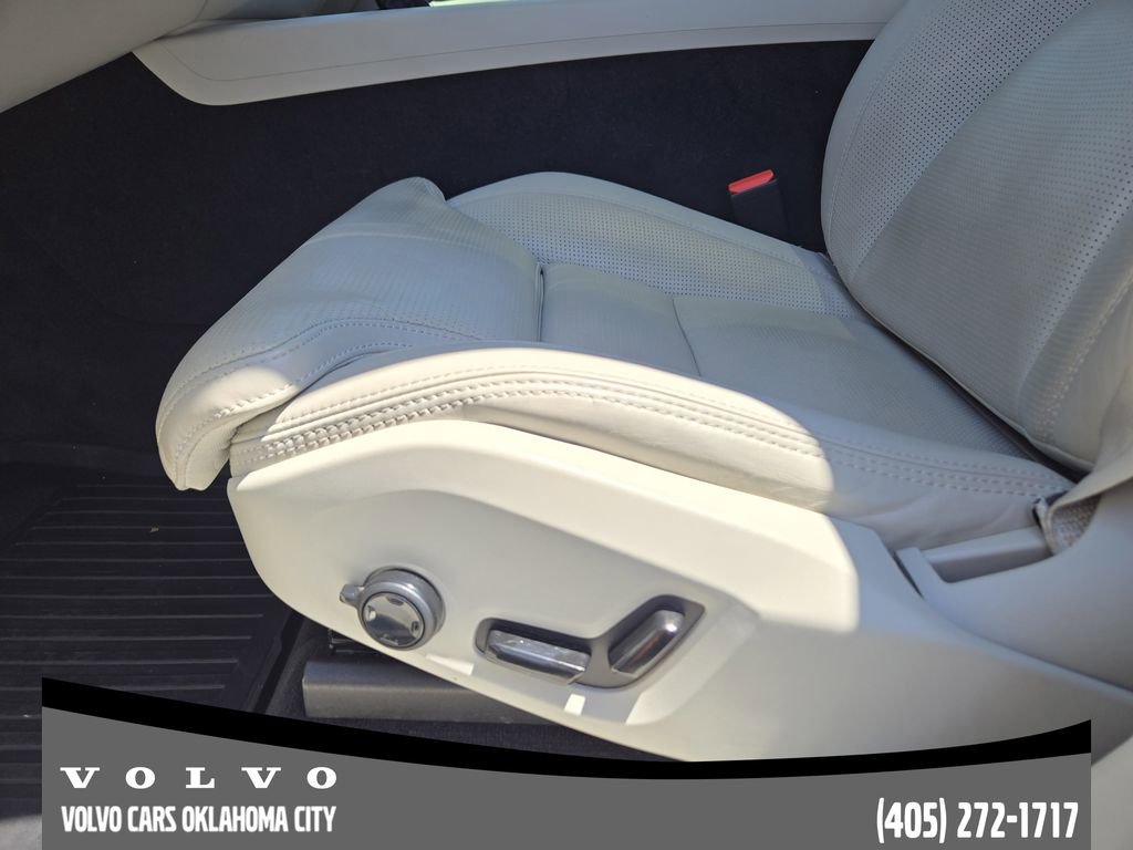 Used 2021 Volvo XC60 T5 Inscription w/ Advanced Package AWD/4WD image 18