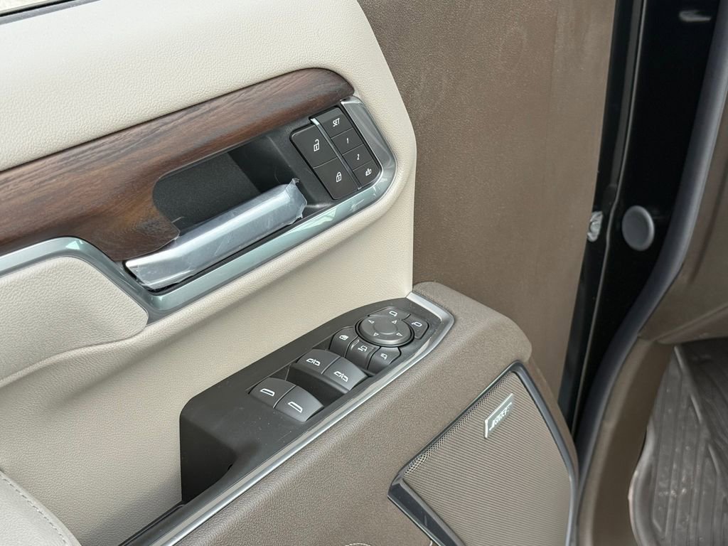 New 2026 GMC Sierra 2500 SLT w/ SLT Premium Package image 15