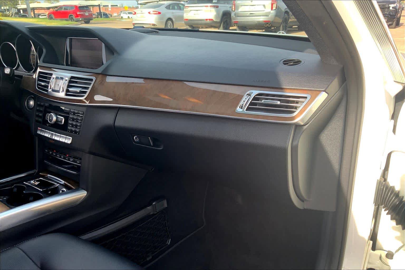 Used 2015 Mercedes-Benz E 350 Sedan image 18