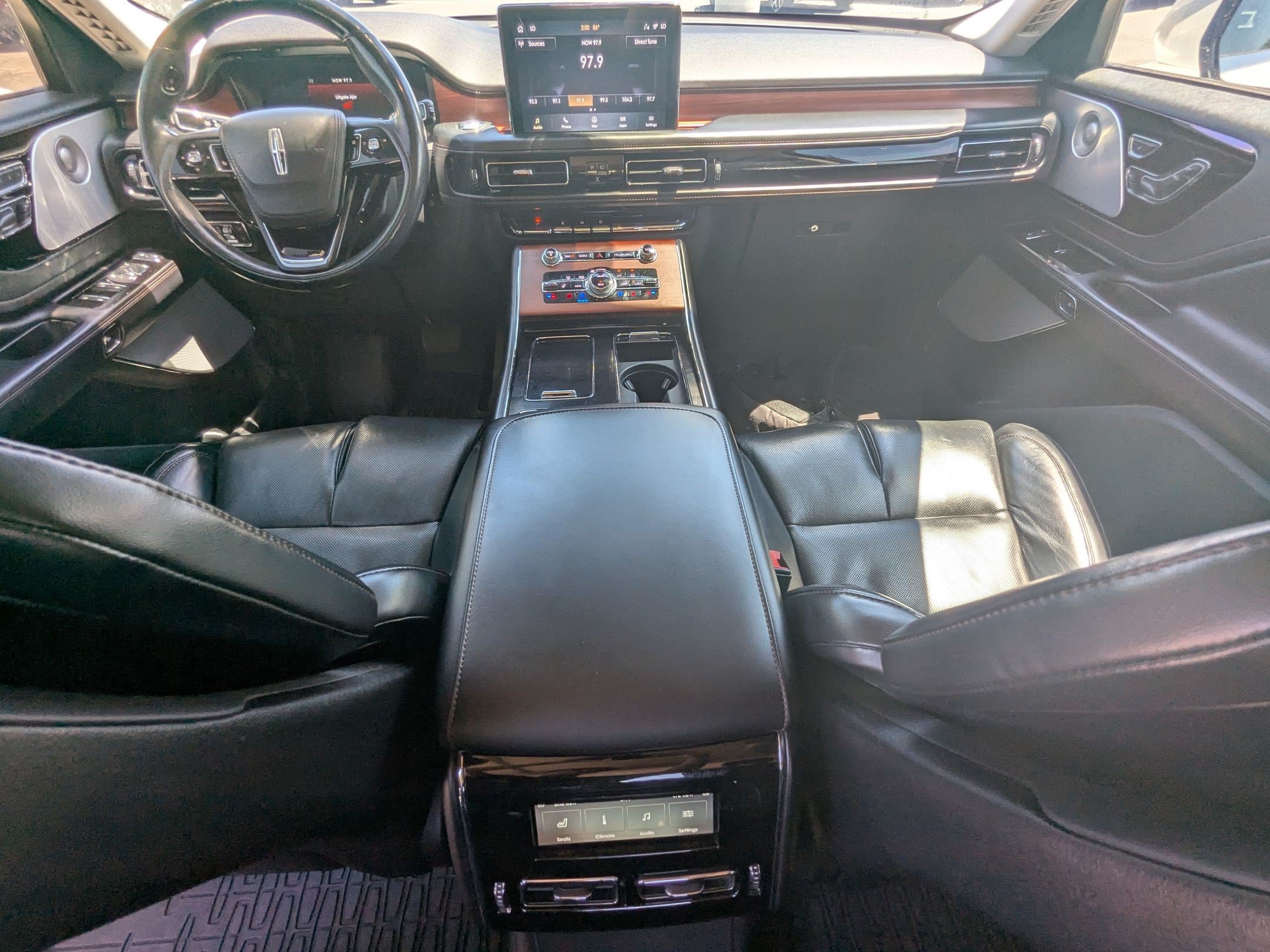 Used 2021 Lincoln Aviator Reserve AWD/4WD image 27