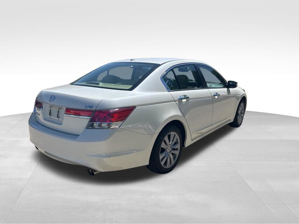 Used 2011 Honda Accord EX-L image 5