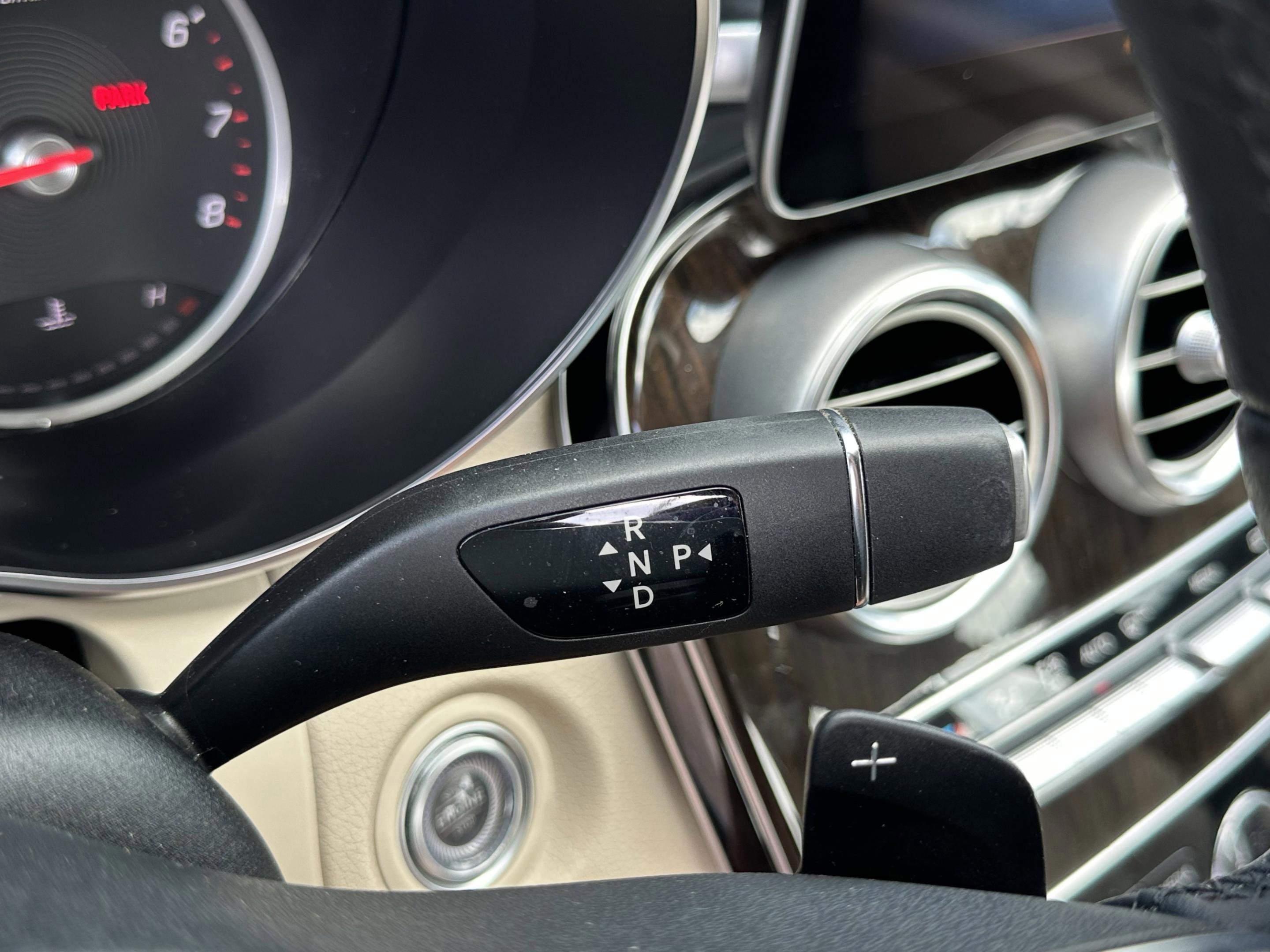 Used 2019 Mercedes-Benz C 300 Sedan image 29