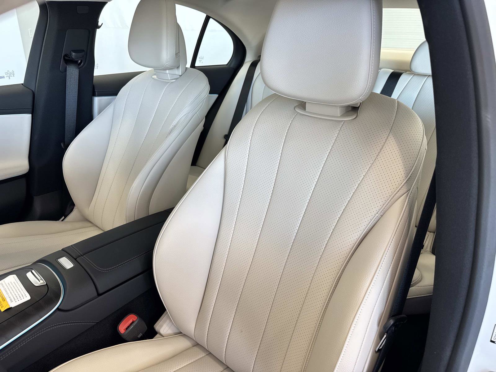 New 2026 Mercedes-Benz E 350 4MATIC Sedan image 20