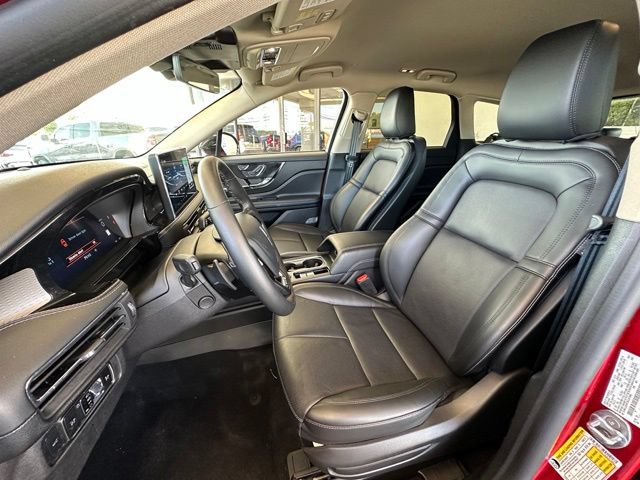 Certified 2025 Lincoln Corsair Reserve AWD/4WD image 17