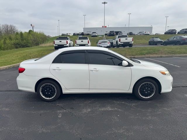 Used 2013 Toyota Corolla LE image 2