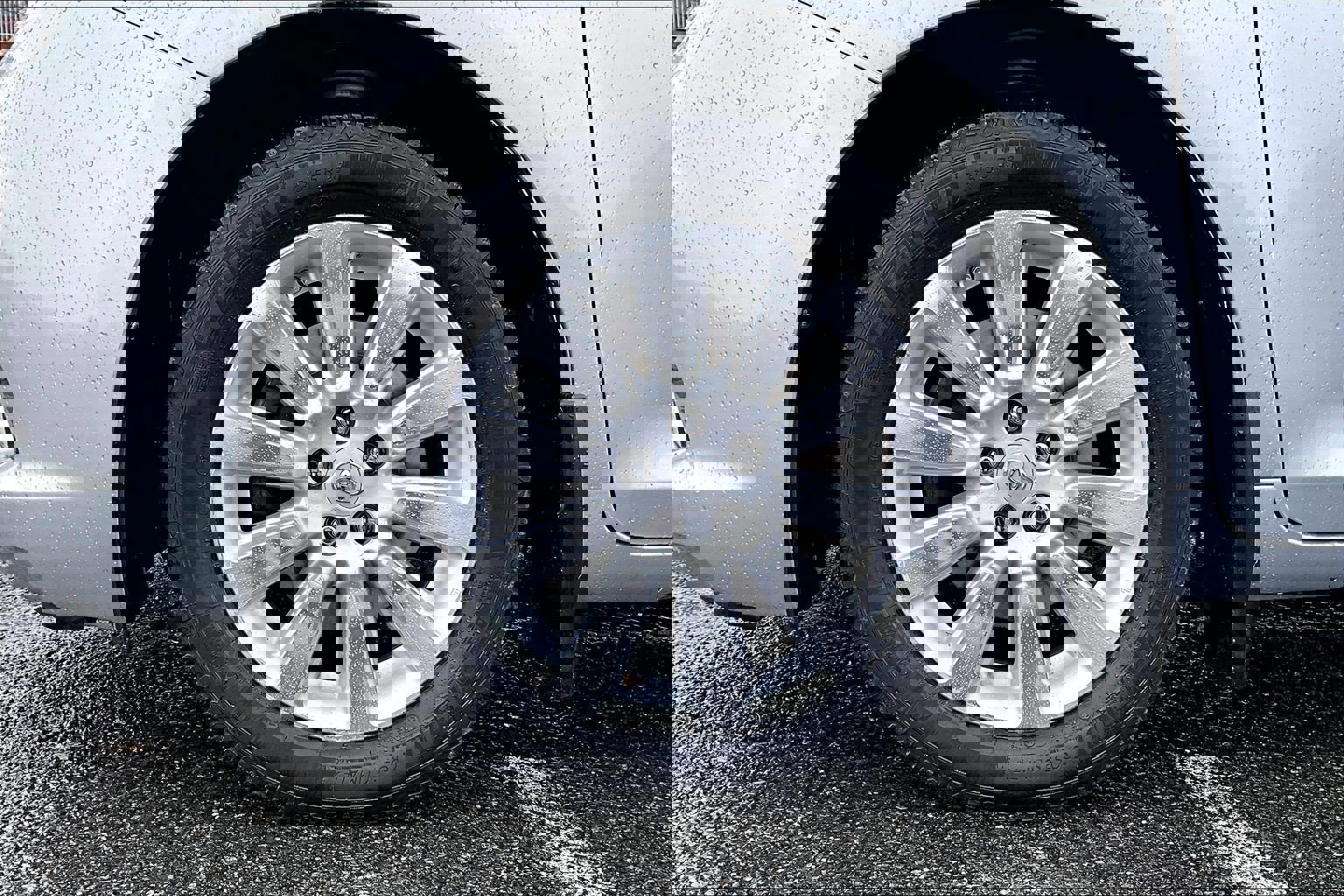 Used 2015 Toyota Sienna Limited Premium image 9