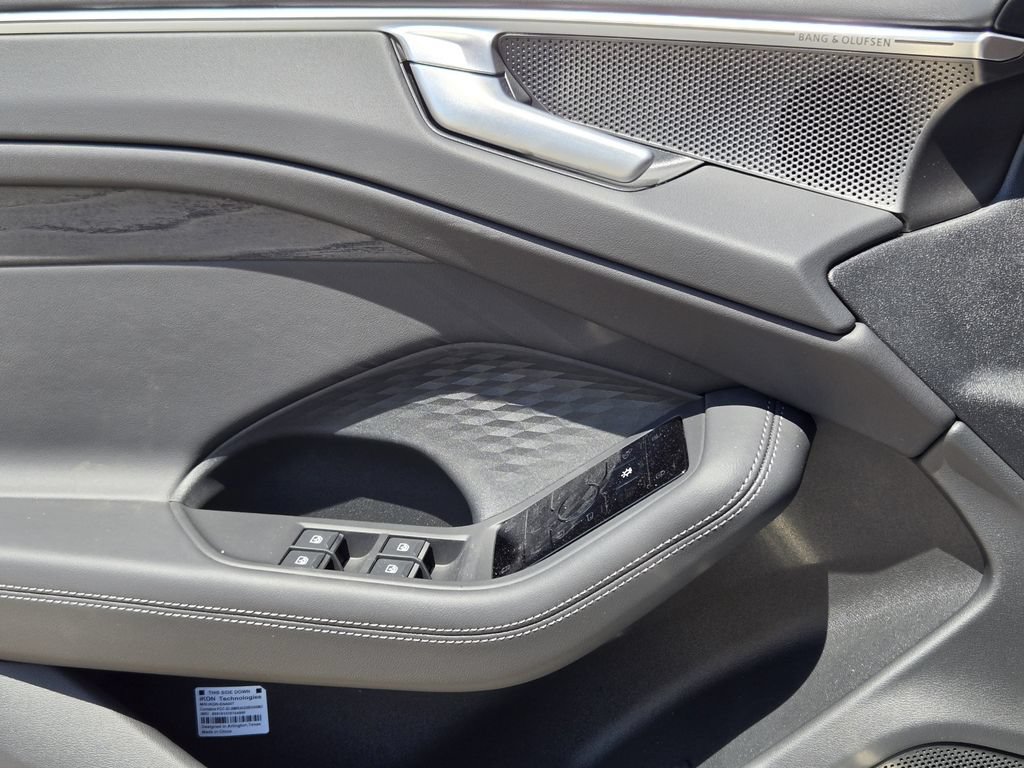 New 2026 Audi A6 Premium Plus AWD/4WD image 28