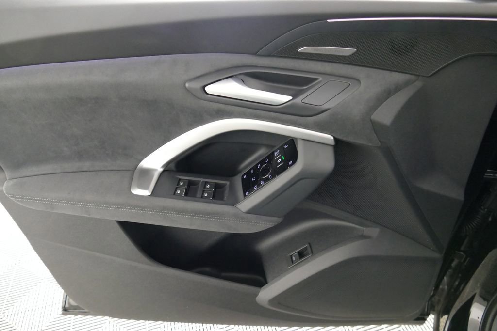 New 2026 Audi SQ5 Premium Plus image 22