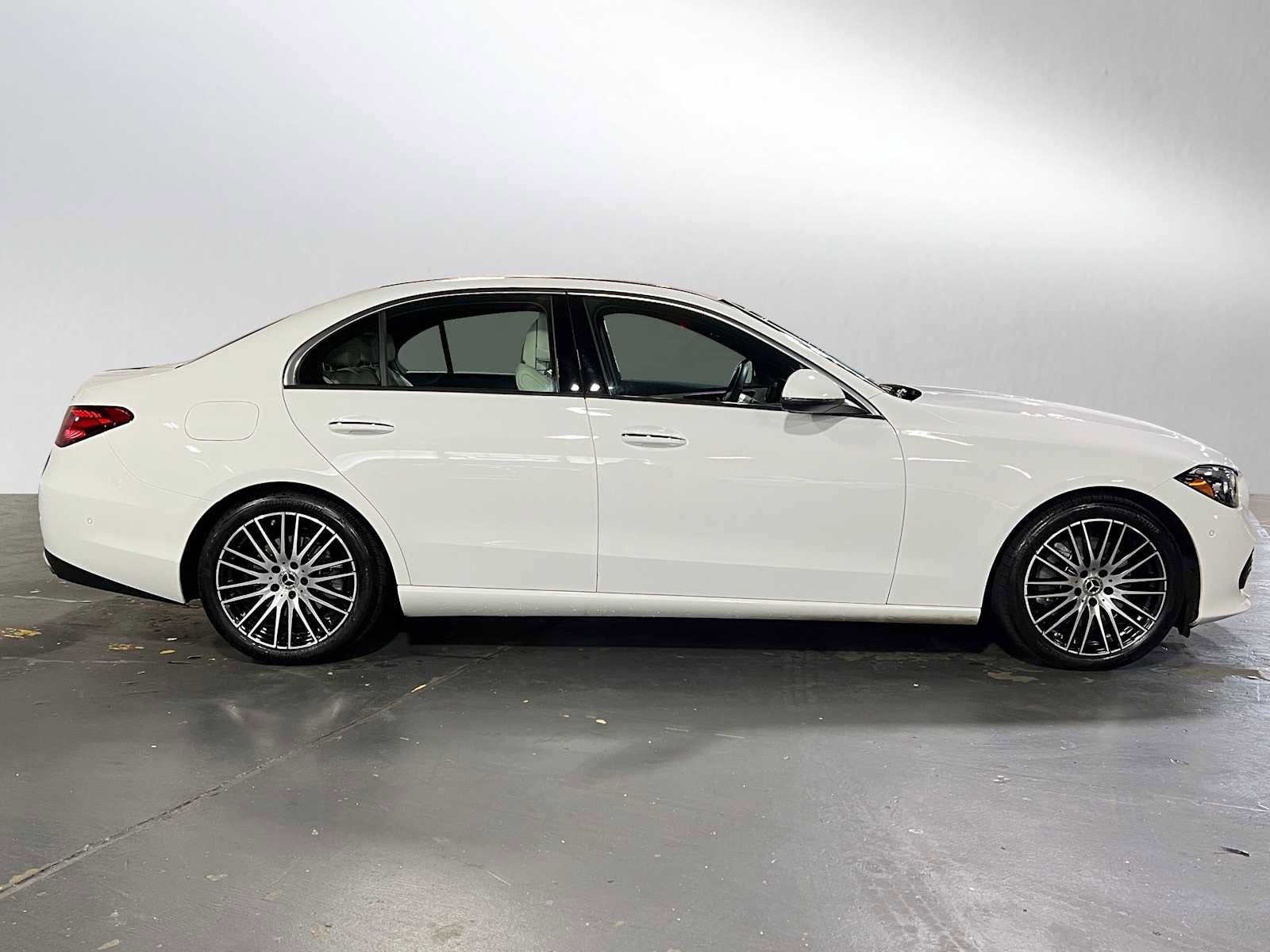 Certified 2025 Mercedes-Benz C 300 4MATIC Sedan image 2