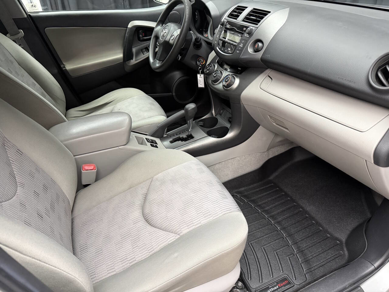 Used 2011 Toyota RAV4 4WD w/ Base L4 Extra Value Pkg image 23