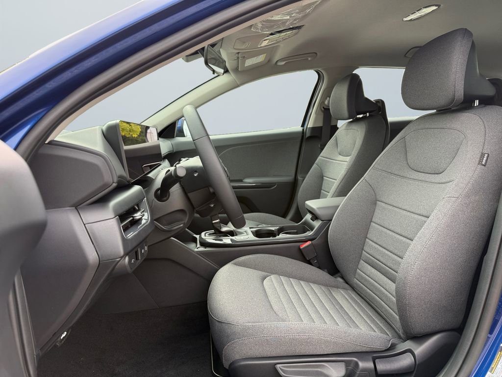 New 2025 Kia K4 EX image 9