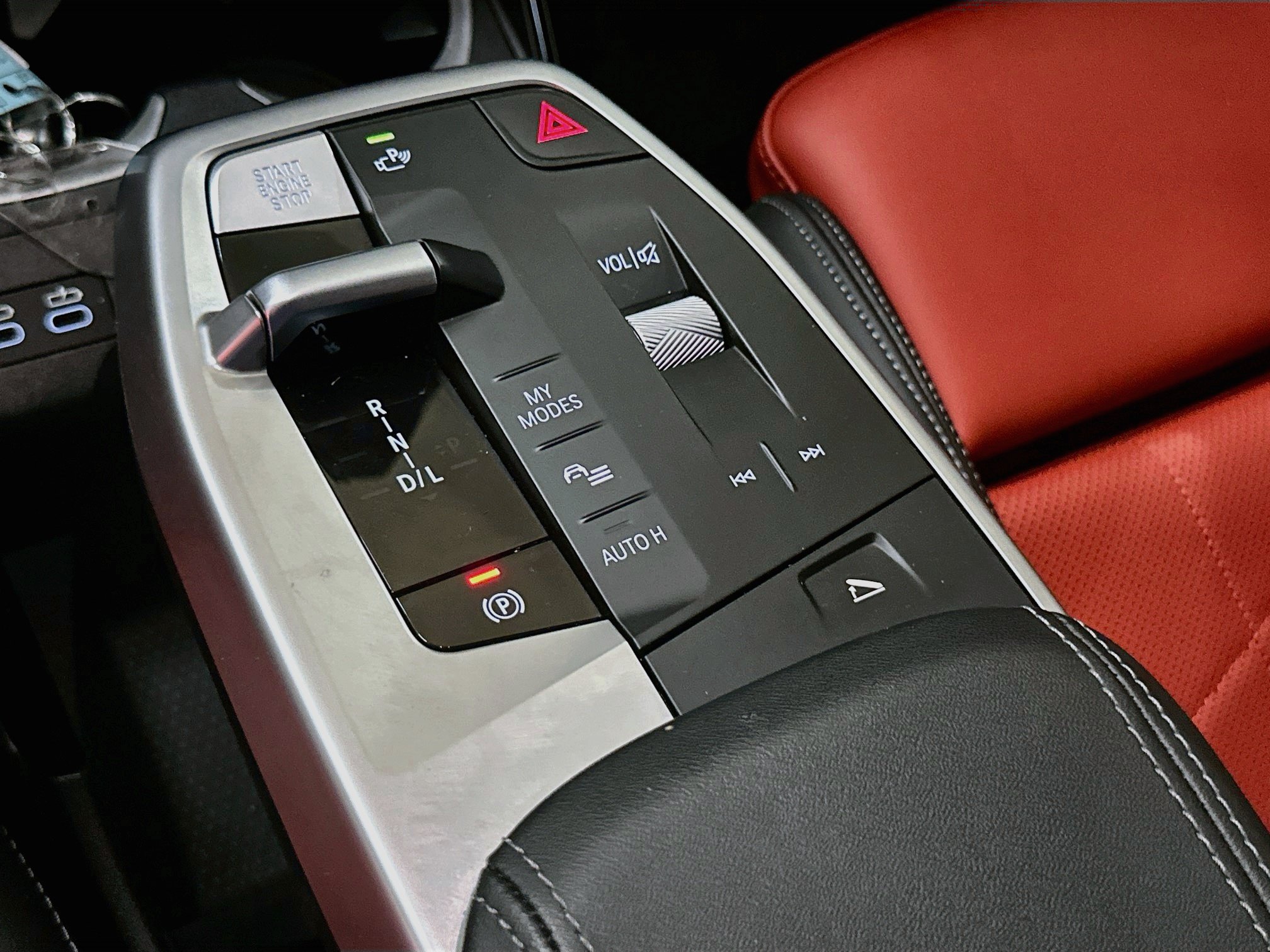 Certified 2025 BMW X1 xDrive28i AWD/4WD image 16