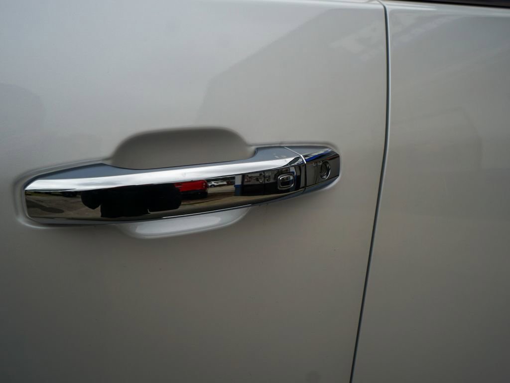 Used 2020 Chevrolet Silverado 2500 High Country w/ Z71 Off-Road Package image 10