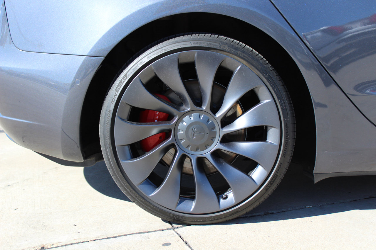 Used 2021 Tesla Model 3 Performance image 33