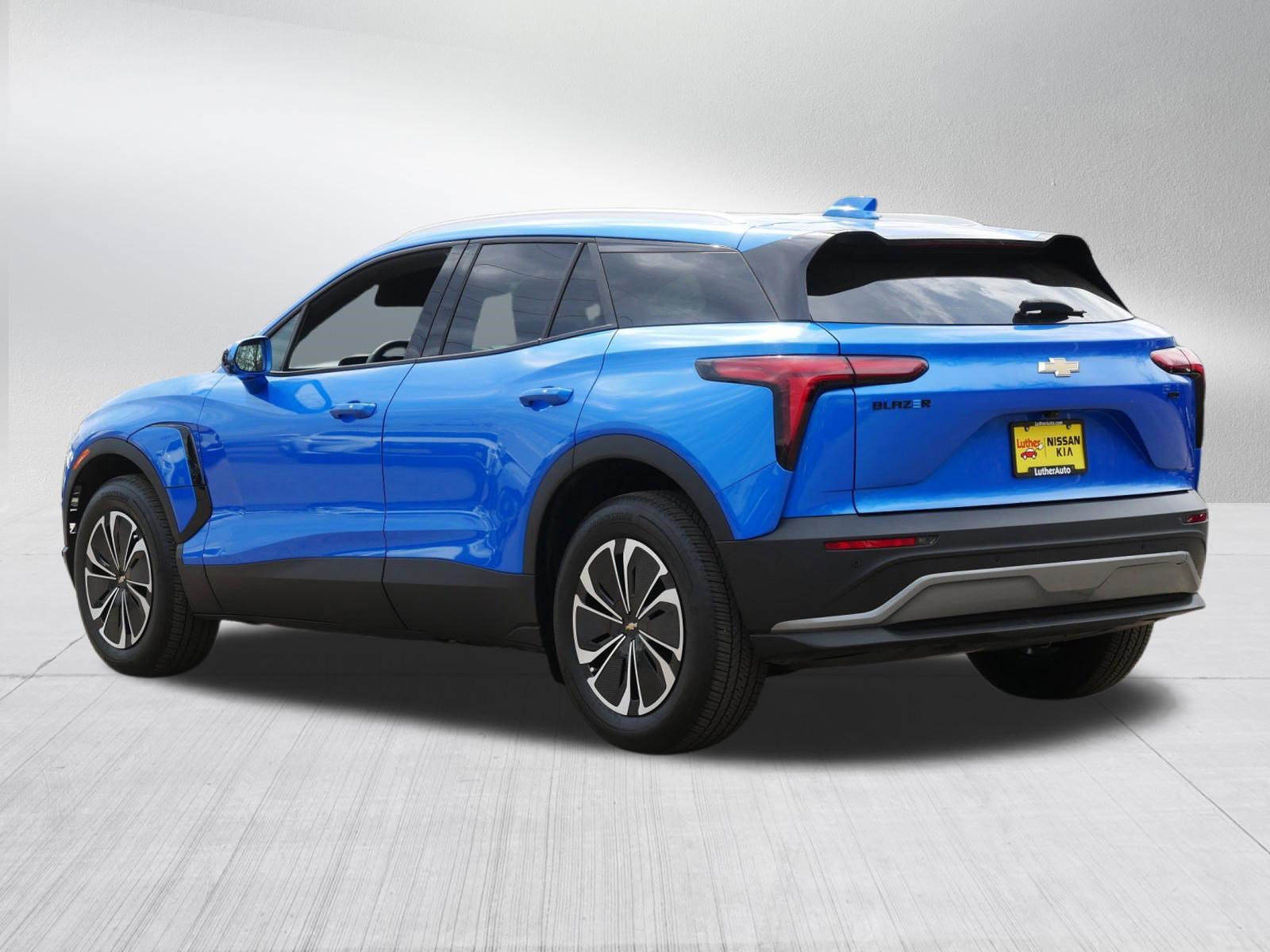 Used 2024 Chevrolet Blazer EV LT image 5