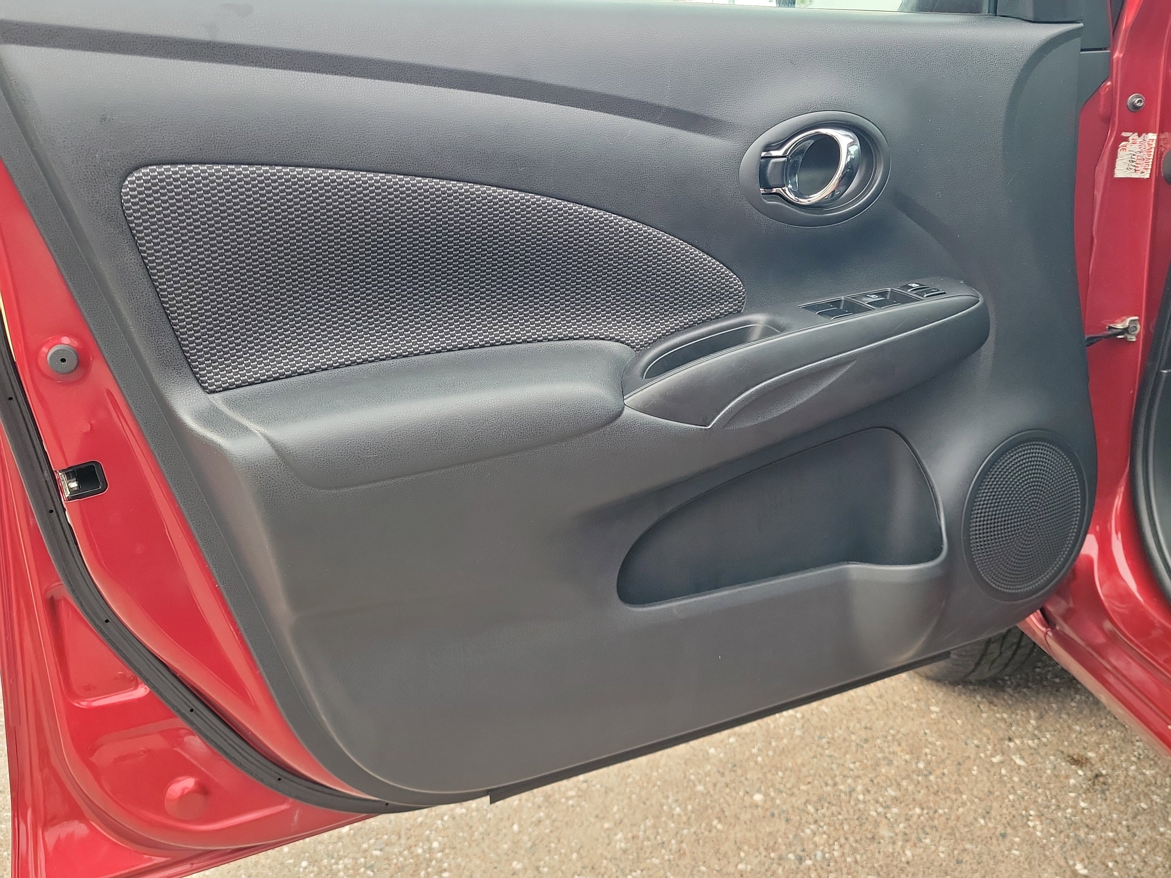 Used 2017 Nissan Versa SV image 19