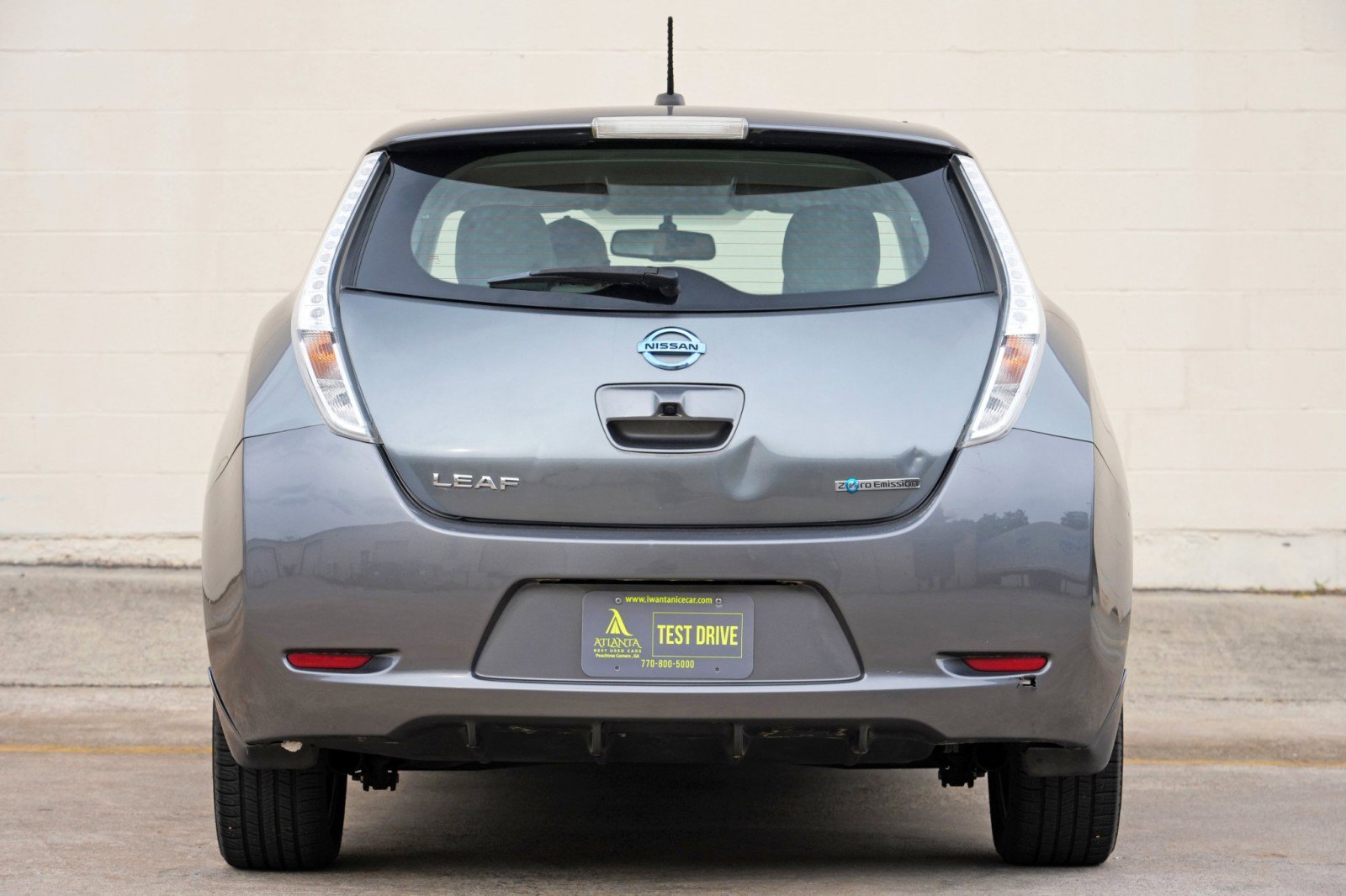 Used 2015 Nissan Leaf SV FWD image 10