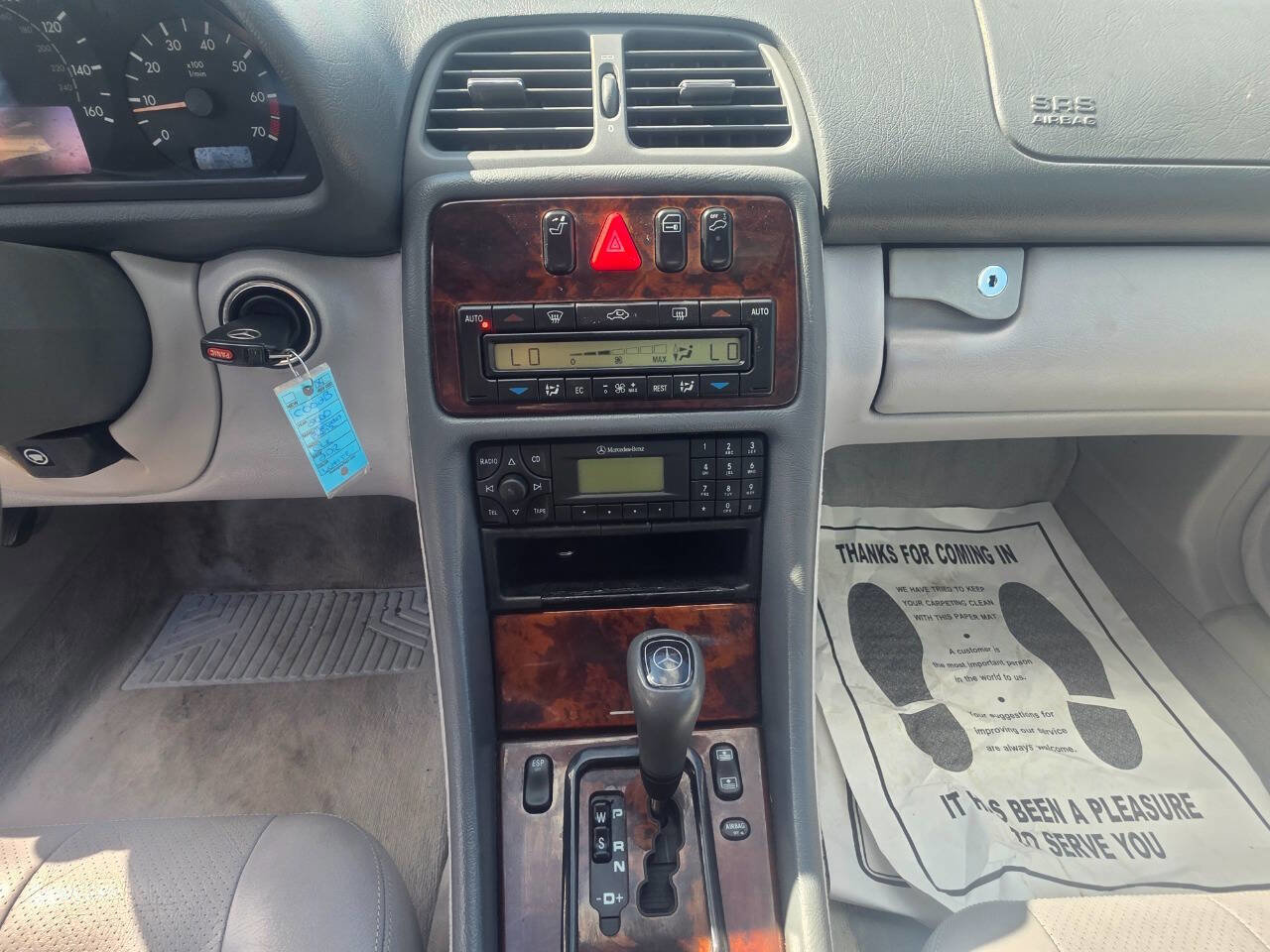 Used 2000 Mercedes-Benz CLK 320 Coupe image 14
