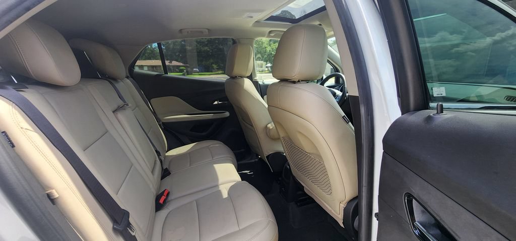 Used 2017 Buick Encore Essence w/ Experience Buick Package FWD image 21