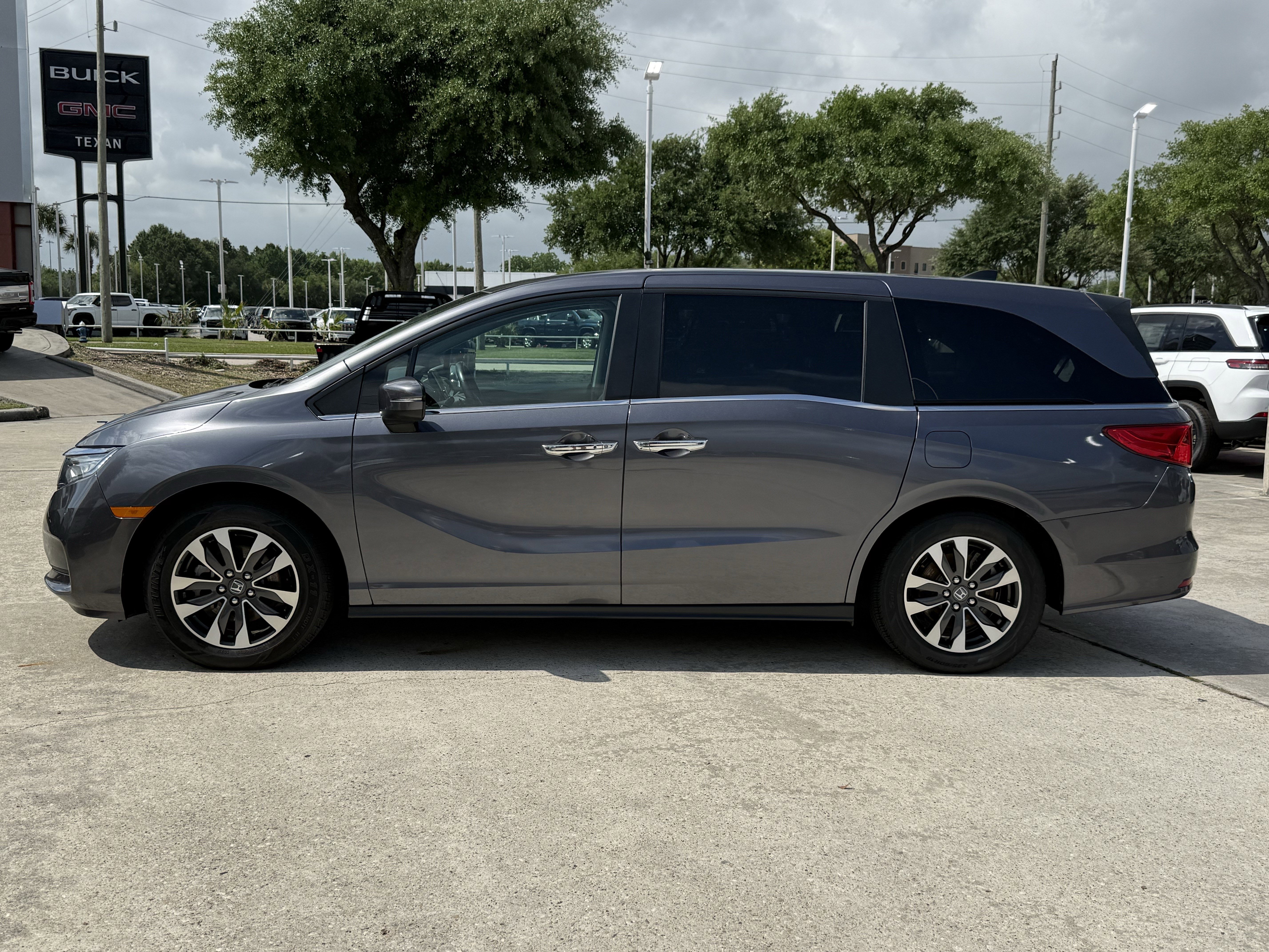 Used 2024 Honda Odyssey EX-L image 9