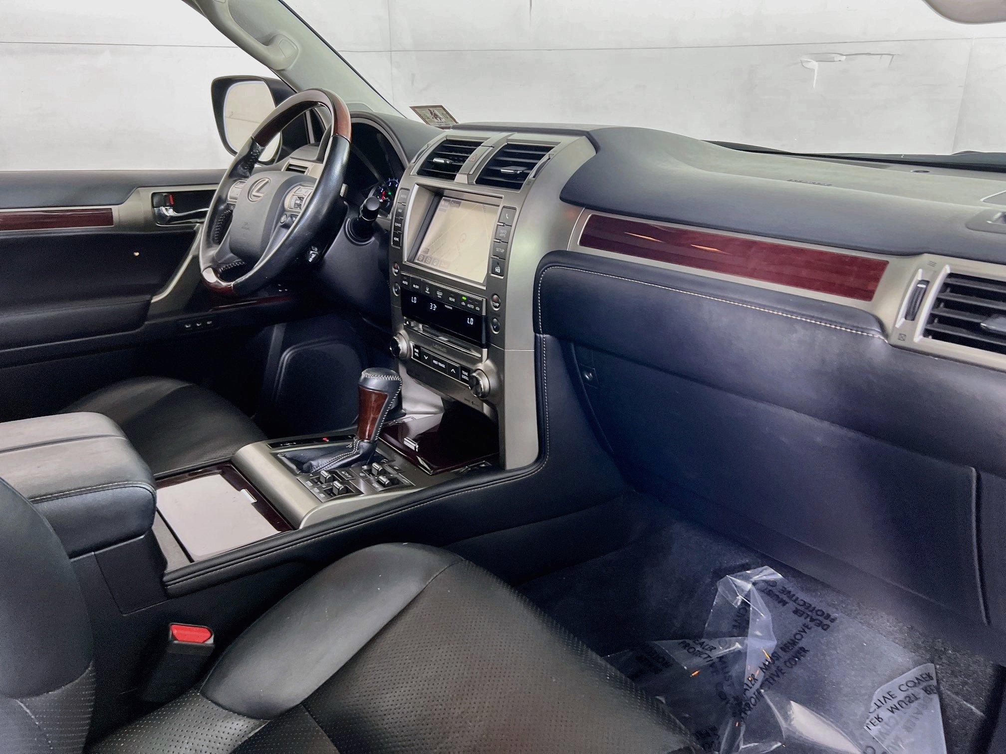 Used 2017 Lexus GX 460 Luxury AWD/4WD image 30