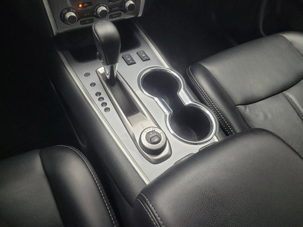 Used 2018 Nissan Pathfinder SL w/ Midnight Edition Package AWD/4WD image 26