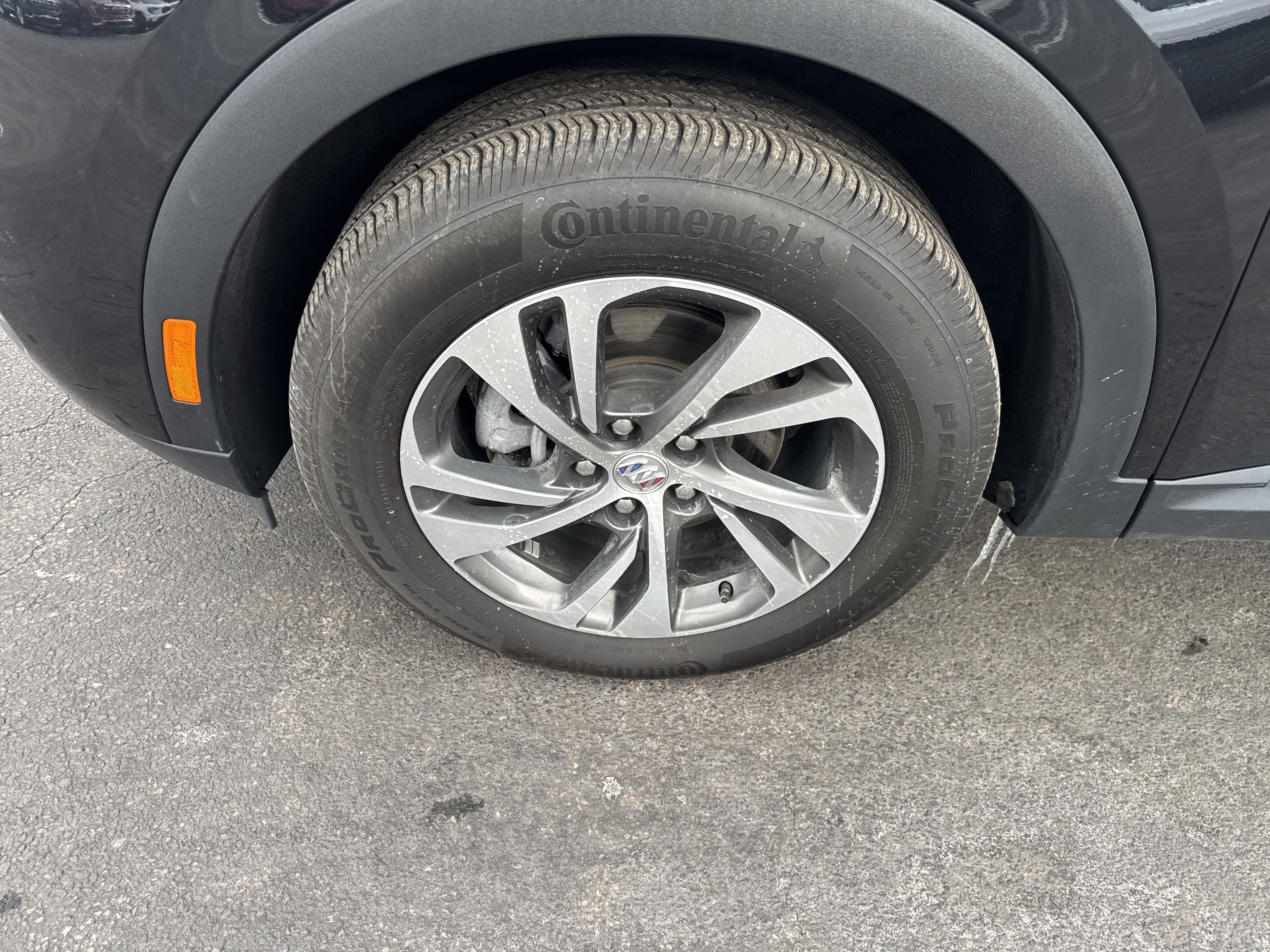 Used 2023 Buick Envision Essence image 11