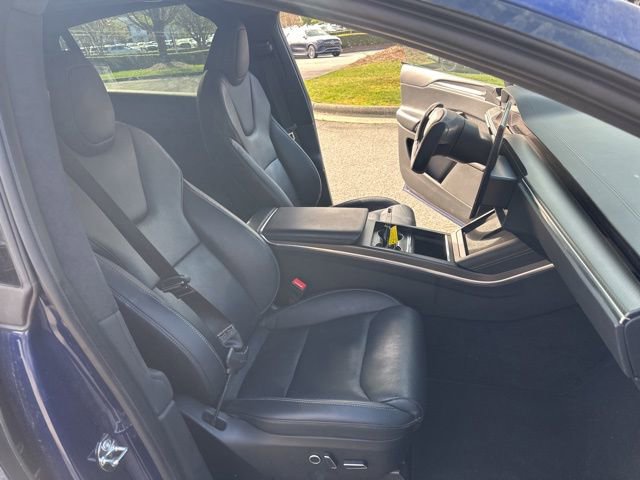 Used 2023 Tesla Model X Plaid image 17