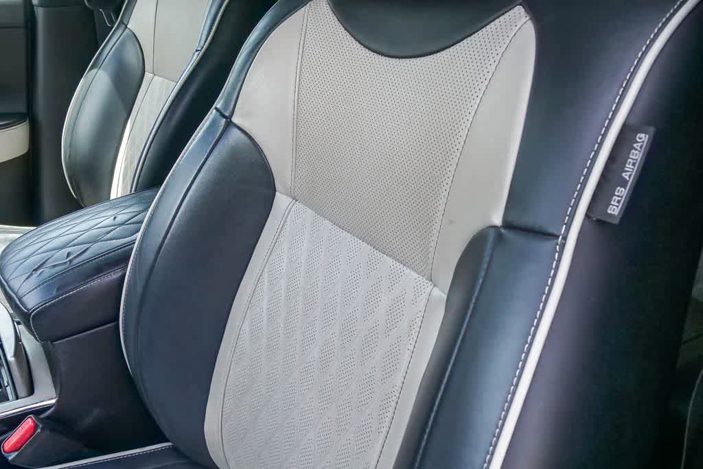 Used 2017 INFINITI QX70 2WD w/ Limited Package image 16