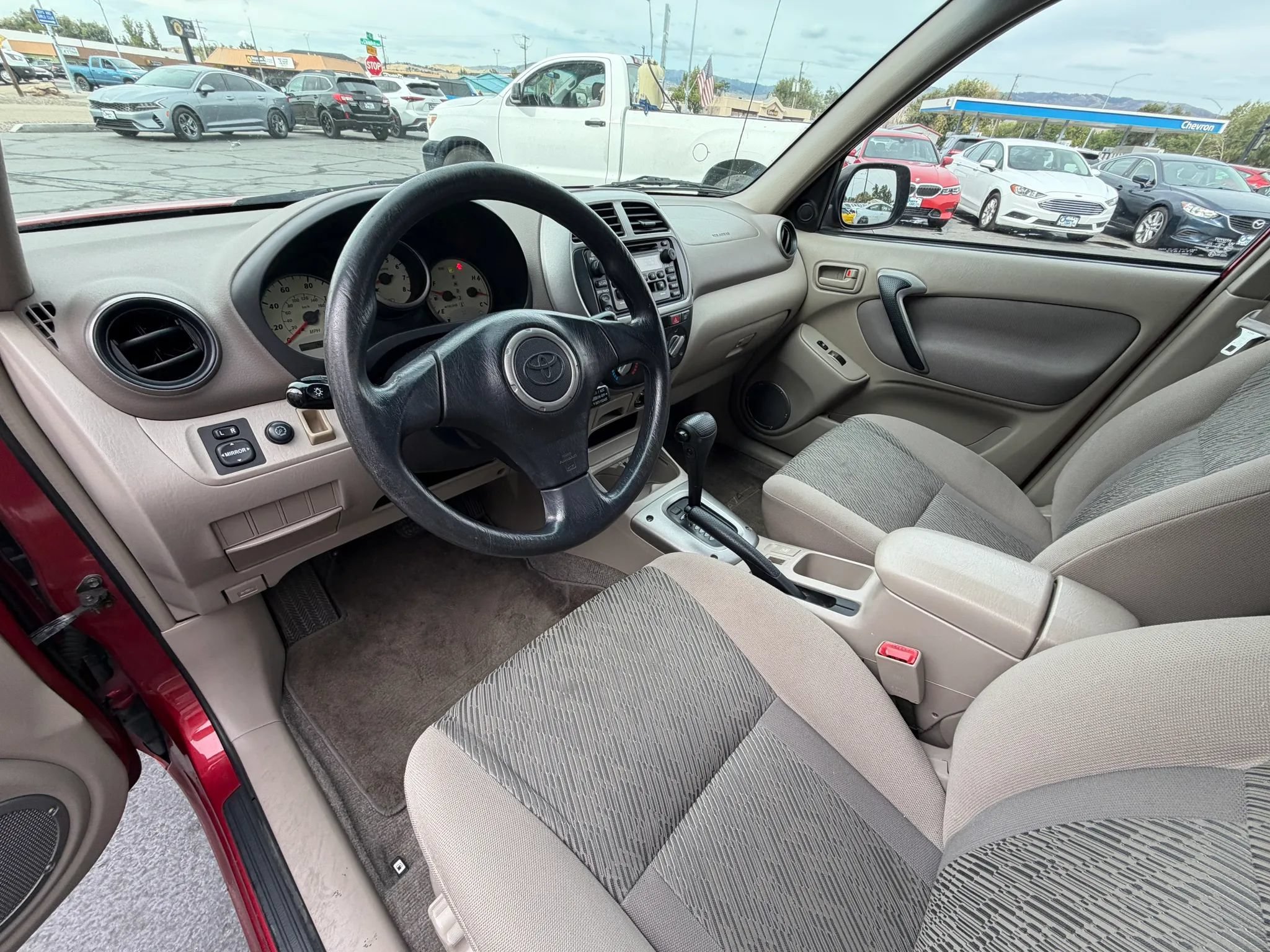 Used 2001 Toyota RAV4 2WD w/ Quick-Order Pkg image 11