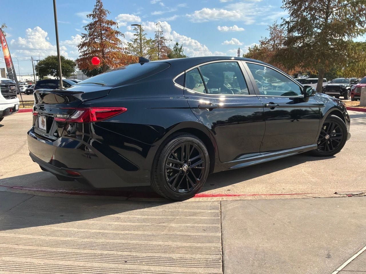 Used 2026 Toyota Camry SE FWD image 6