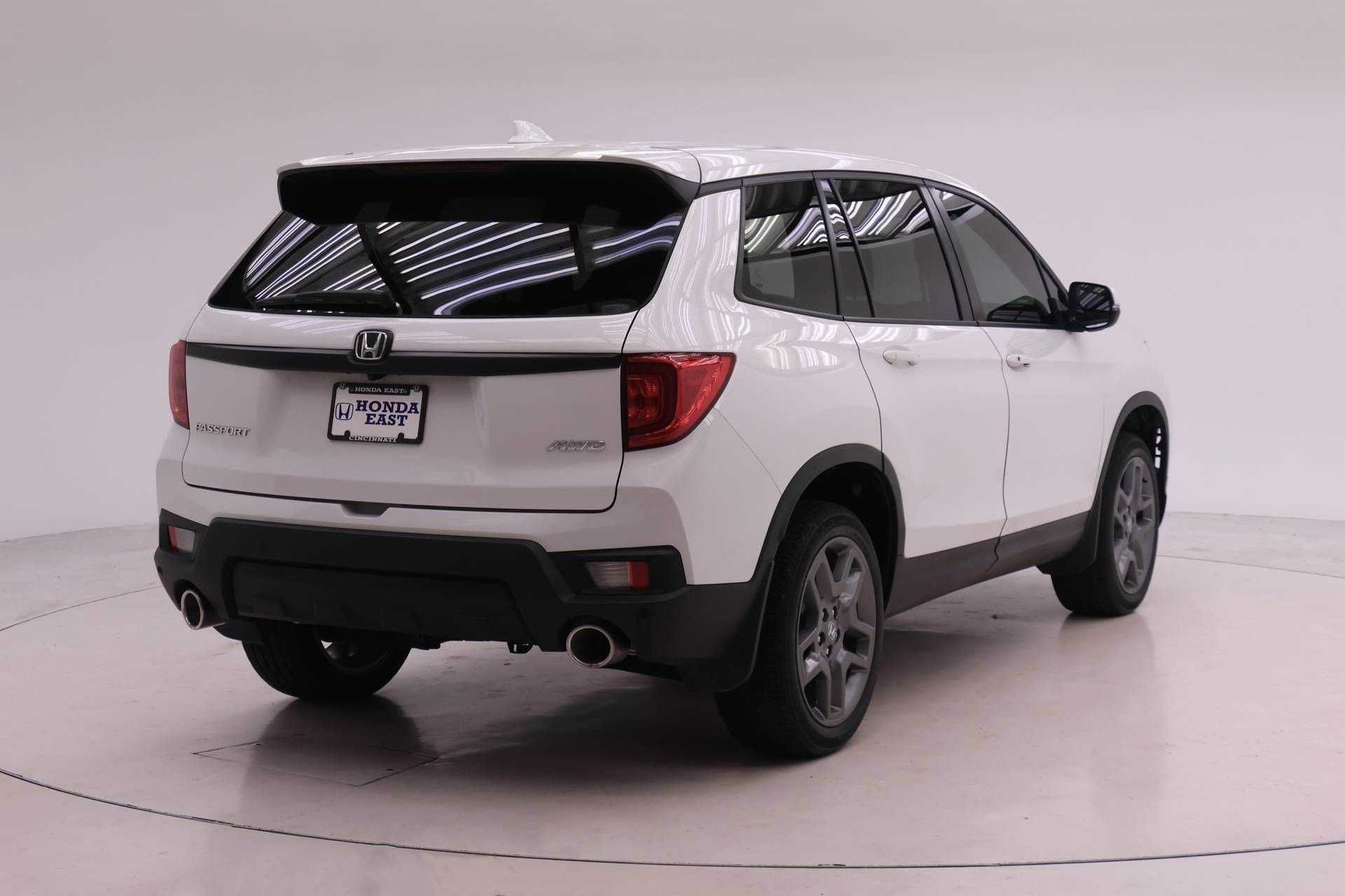 Certified 2023 Honda Passport EX-L image 2