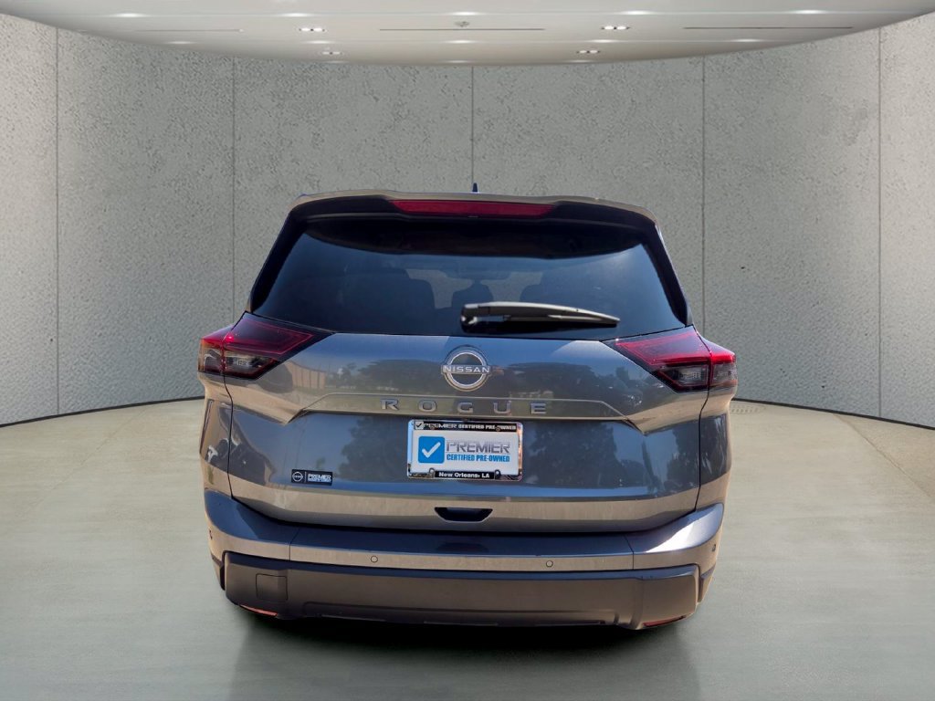 Used 2026 Nissan Rogue S FWD image 4