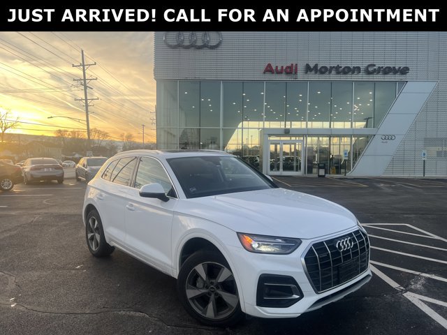 Used 2023 Audi Q5 2.0T Premium w/ Convenience Package image 1
