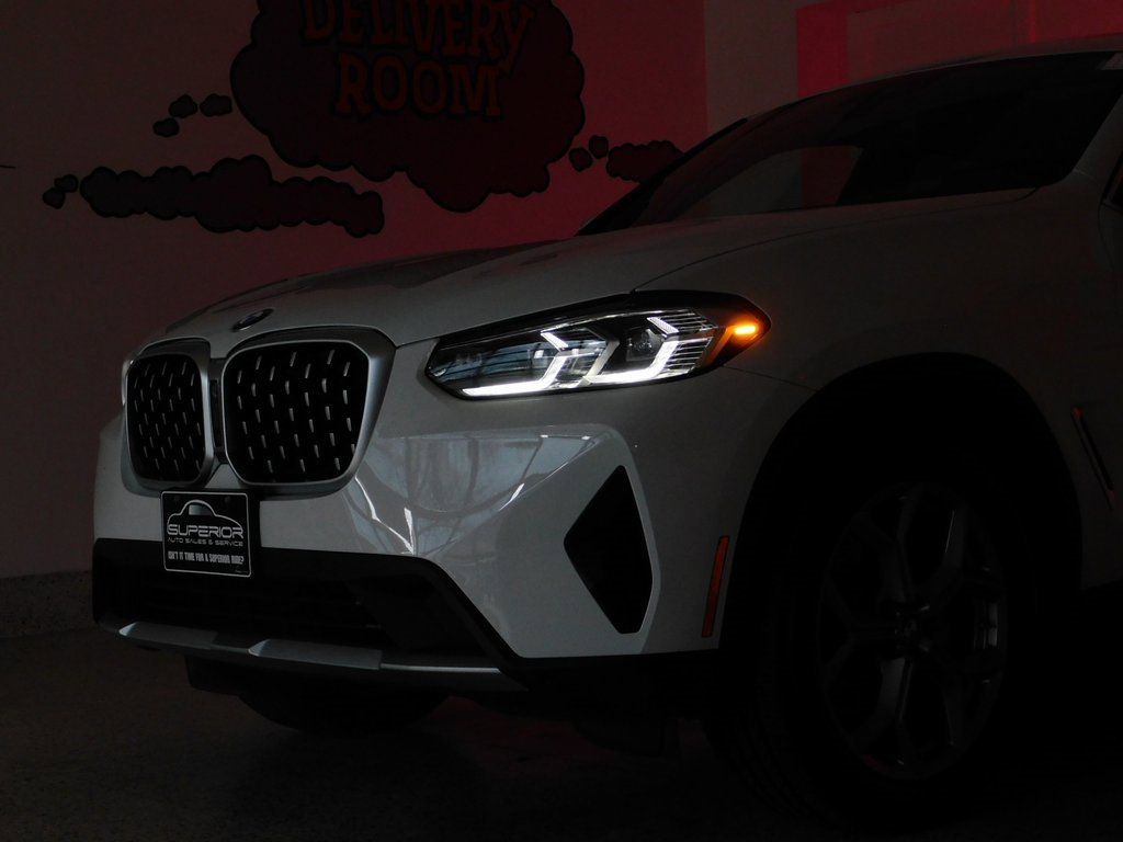 Used 2023 BMW X4 xDrive30i image 15
