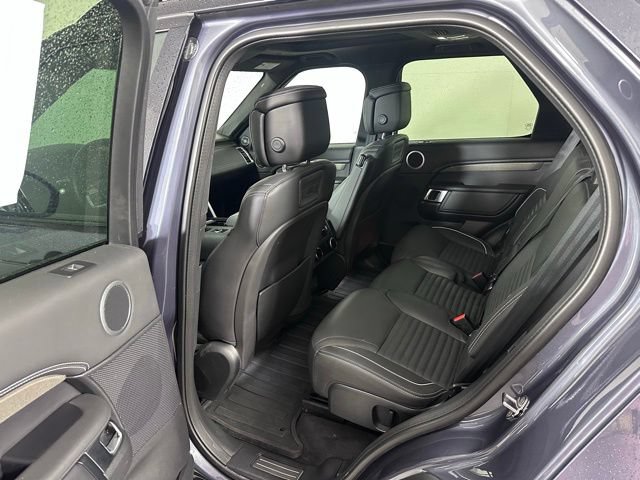 Used 2024 Land Rover Discovery Metropolitan Edition AWD/4WD image 15