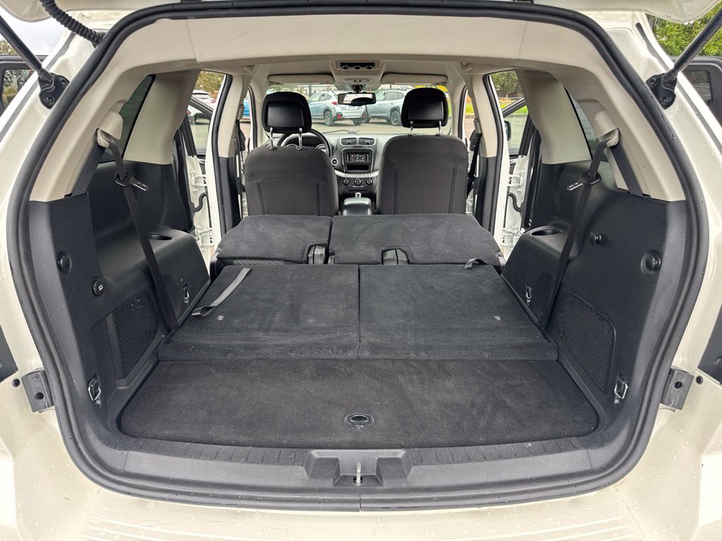 Used 2016 Dodge Journey SE w/ Flexible Seating Group FWD image 18