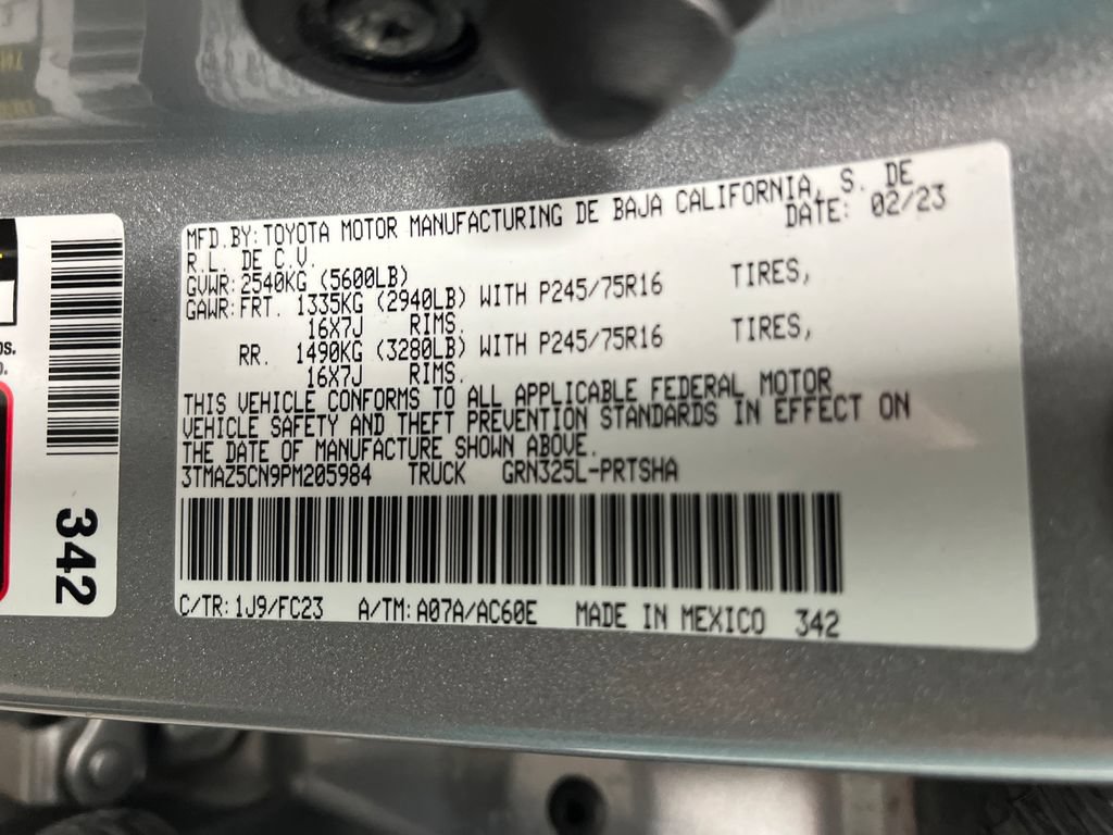 Used 2023 Toyota Tacoma SR5 RWD image 33