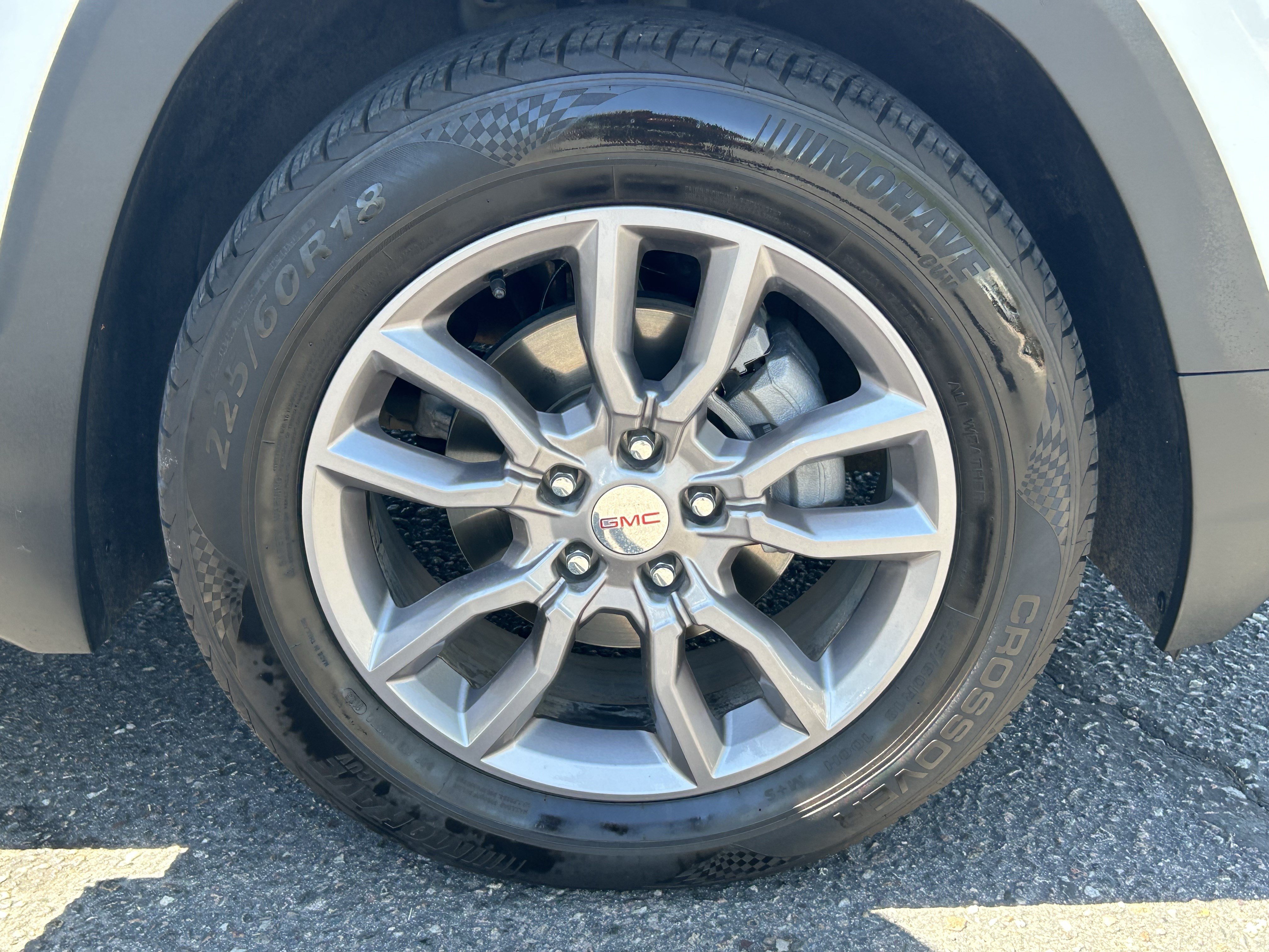 Used 2024 GMC Terrain SLT AWD/4WD image 7