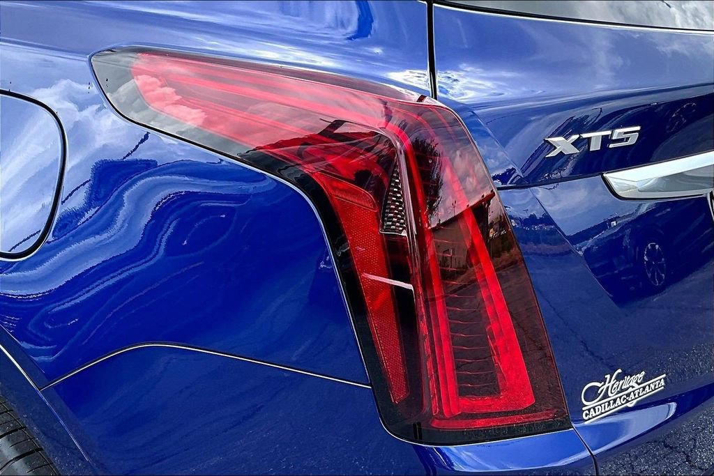 Certified 2025 Cadillac XT5 Premium Luxury FWD image 23