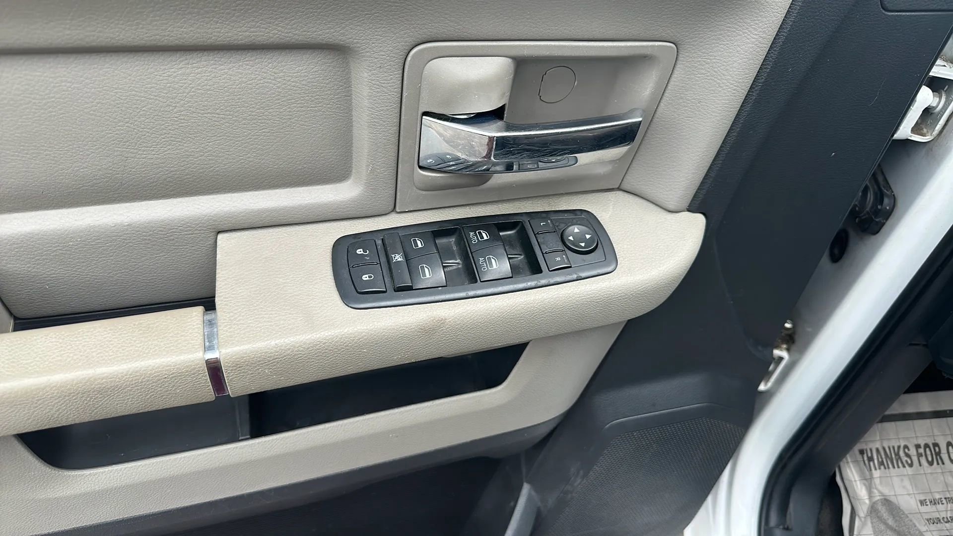 Used 2012 RAM 1500 Classic SLT image 16