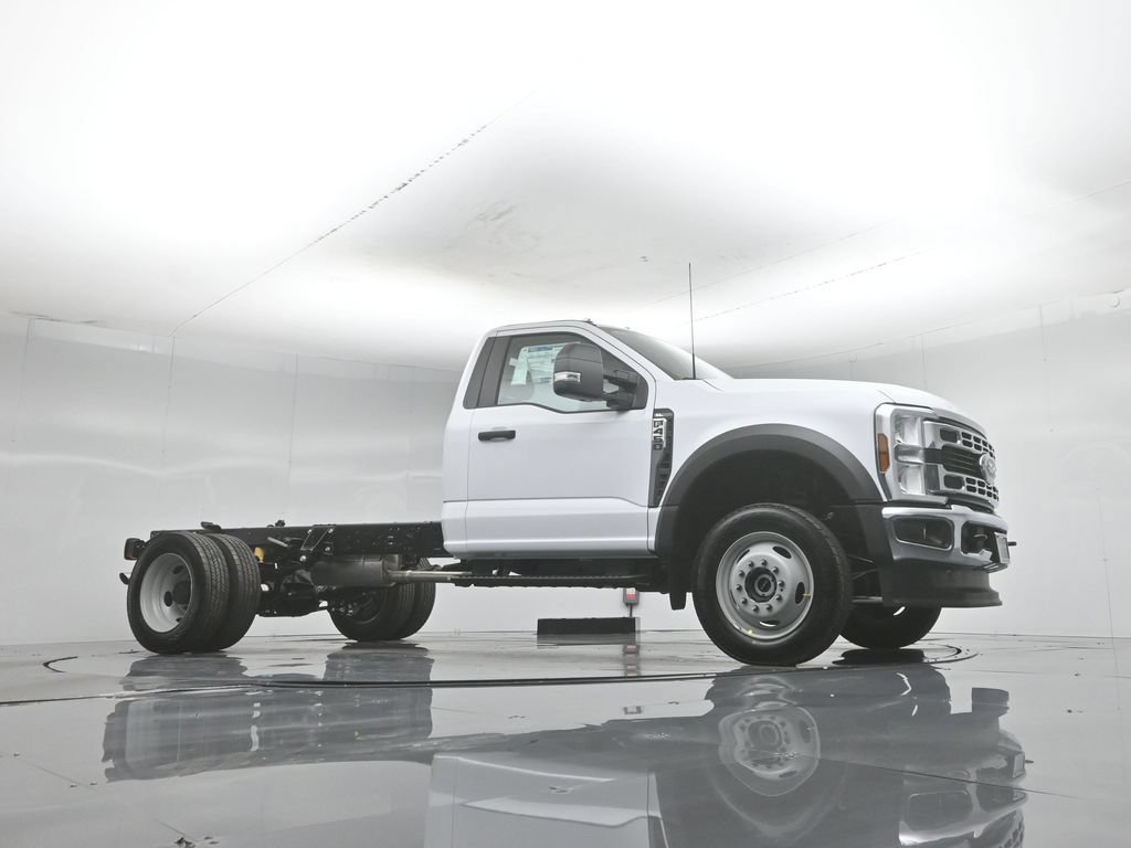 New 2026 Ford F450 XL w/ XL Chrome Package AWD/4WD image 3